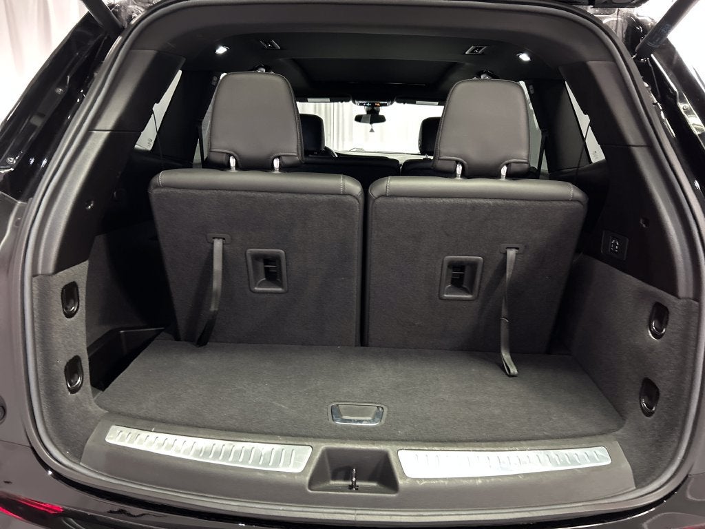 2025 Cadillac XT6 Luxury
