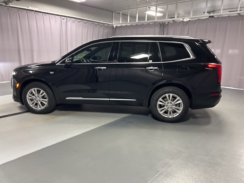 2025 Cadillac XT6 Luxury