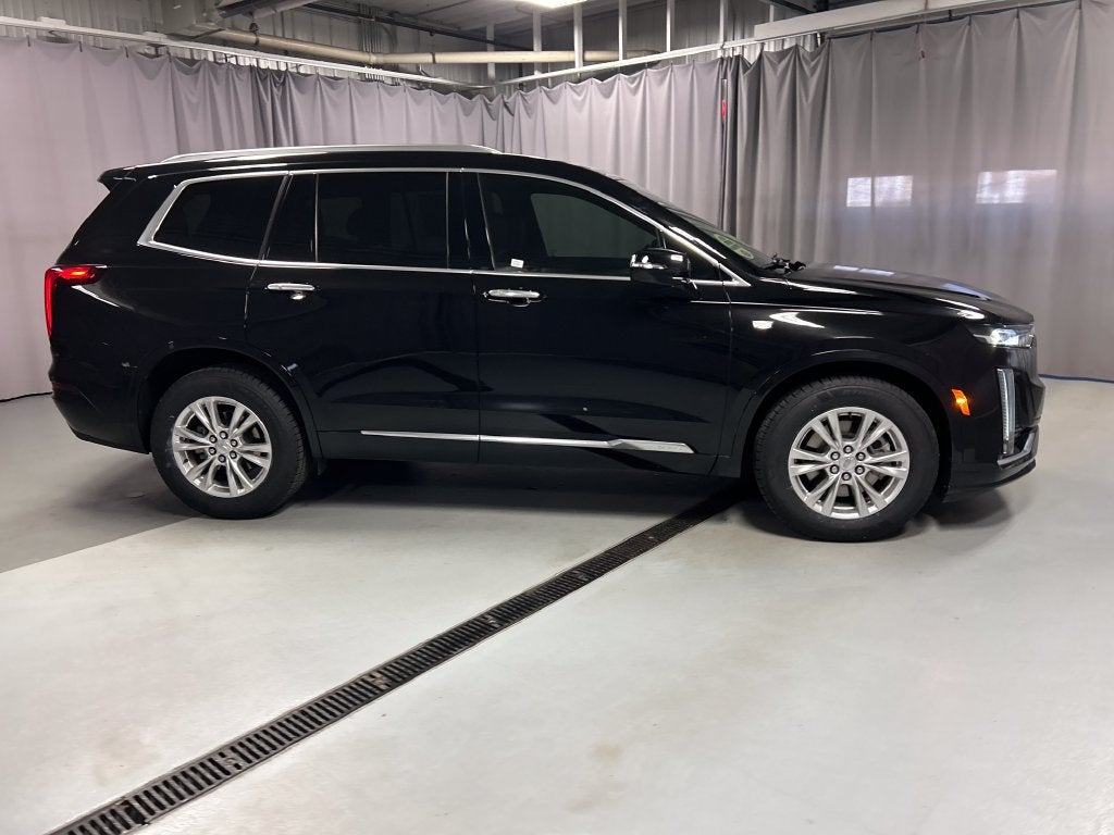 2025 Cadillac XT6 Luxury