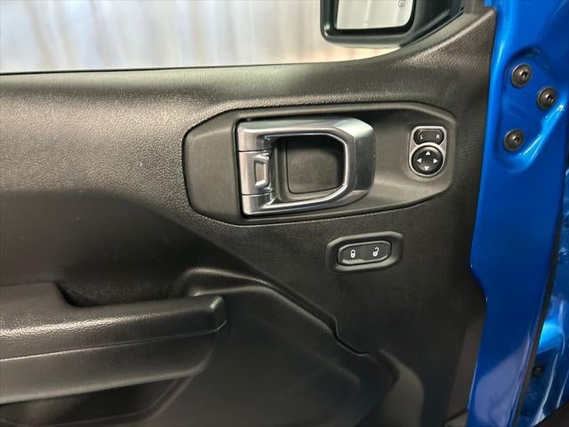 2025 Jeep Wrangler 4-Door Summit 4x4