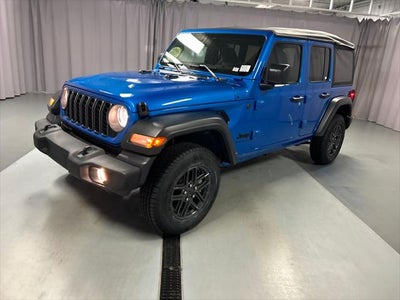 2025 Jeep Wrangler 4-Door Summit 4x4