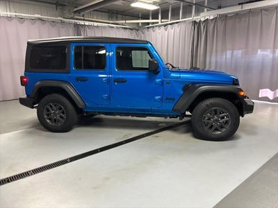 2025 Jeep Wrangler 4-Door Summit 4x4