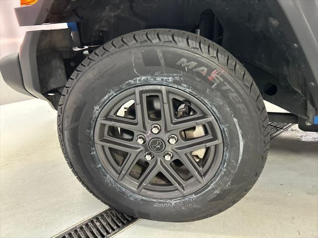 2025 Jeep Wrangler 4-Door Summit 4x4