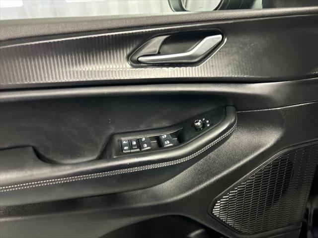 2025 Jeep Grand Cherokee Laredo 4x4