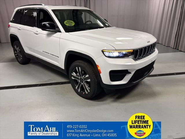 2027 Jeep Grand Cherokee GRAND CHEROKEE LAREDO X 4X4