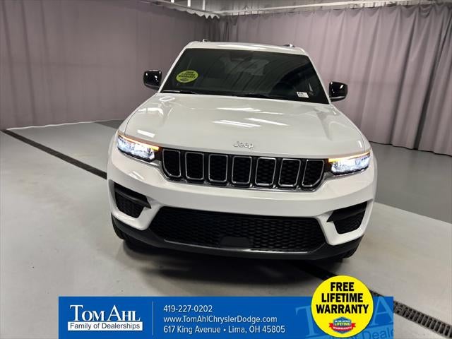2027 Jeep Grand Cherokee GRAND CHEROKEE LAREDO X 4X4