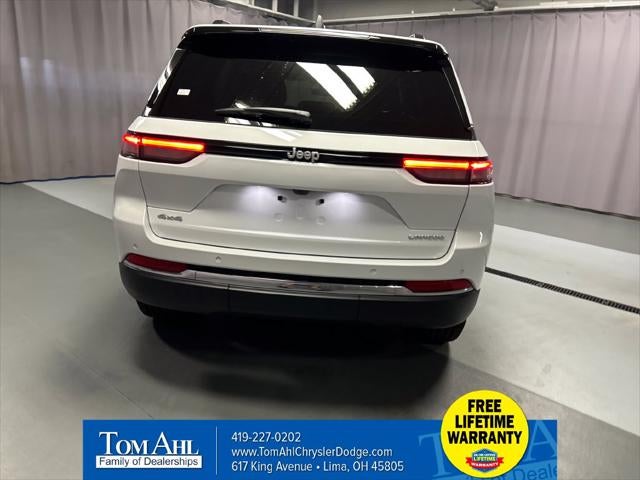 2027 Jeep Grand Cherokee GRAND CHEROKEE LAREDO X 4X4