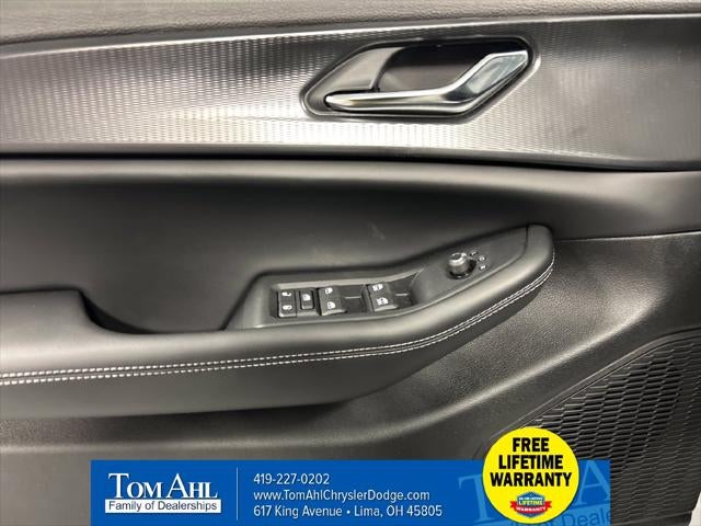 2027 Jeep Grand Cherokee GRAND CHEROKEE LAREDO 4X4