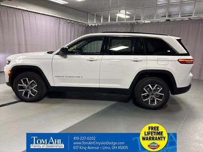 2027 Jeep Grand Cherokee GRAND CHEROKEE LAREDO 4X4