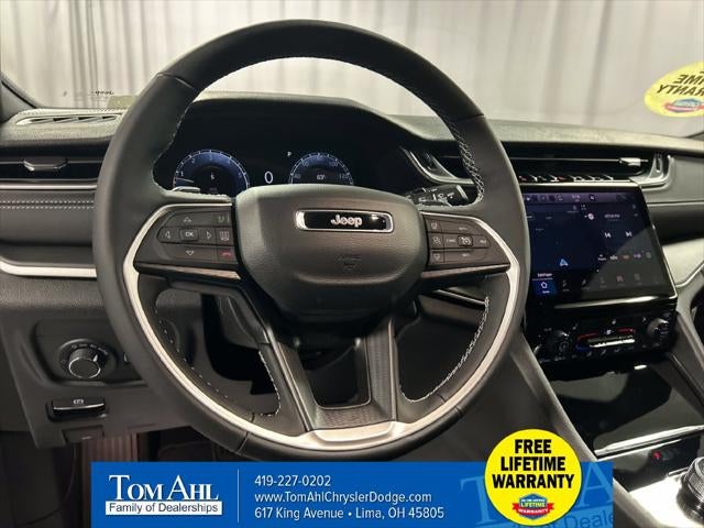 2027 Jeep Grand Cherokee GRAND CHEROKEE LAREDO X 4X4