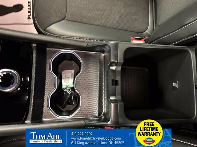 2027 Jeep Grand Cherokee GRAND CHEROKEE LAREDO X 4X4