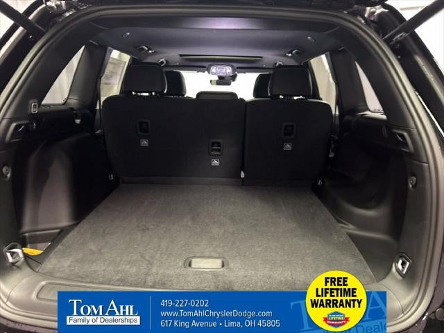 2027 Jeep Grand Cherokee GRAND CHEROKEE LAREDO ALTITUDE 4X4