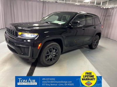 2027 Jeep Grand Cherokee GRAND CHEROKEE LAREDO ALTITUDE 4X4