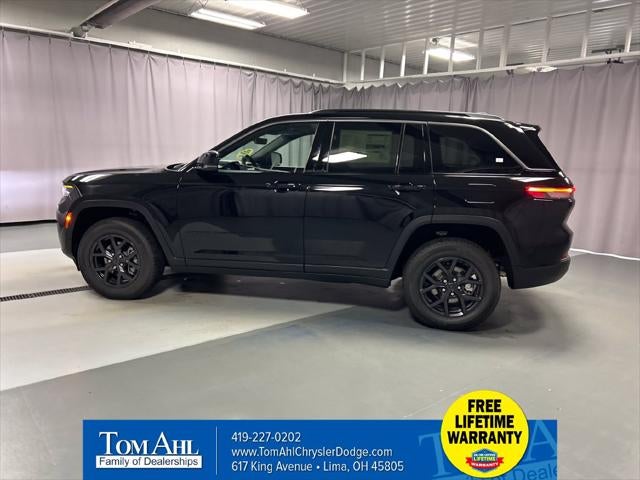 2027 Jeep Grand Cherokee GRAND CHEROKEE LAREDO ALTITUDE 4X4