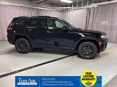 2027 Jeep Grand Cherokee GRAND CHEROKEE LAREDO ALTITUDE 4X4
