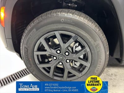 2027 Jeep Grand Cherokee GRAND CHEROKEE LAREDO ALTITUDE 4X4