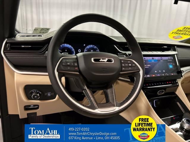 2027 Jeep Grand Cherokee GRAND CHEROKEE LIMITED 4X4