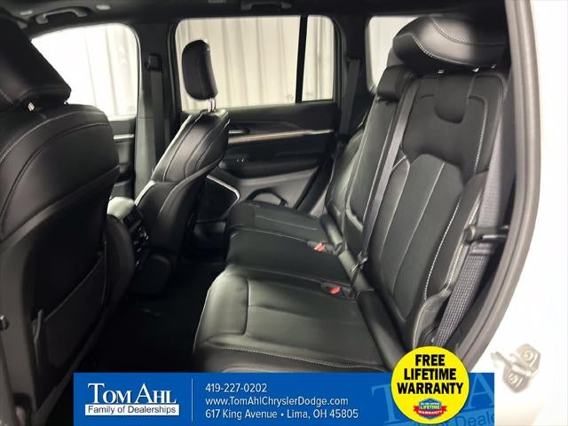 2027 Jeep Grand Cherokee GRAND CHEROKEE LIMITED RESERVE 4X4