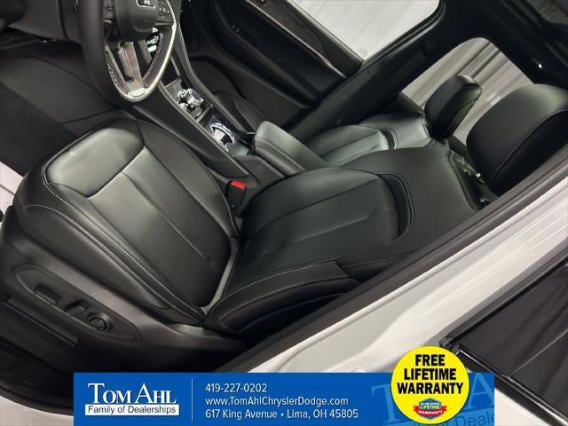 2027 Jeep Grand Cherokee GRAND CHEROKEE LIMITED 4X4
