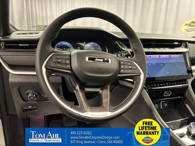 2027 Jeep Grand Cherokee GRAND CHEROKEE LIMITED 4X4