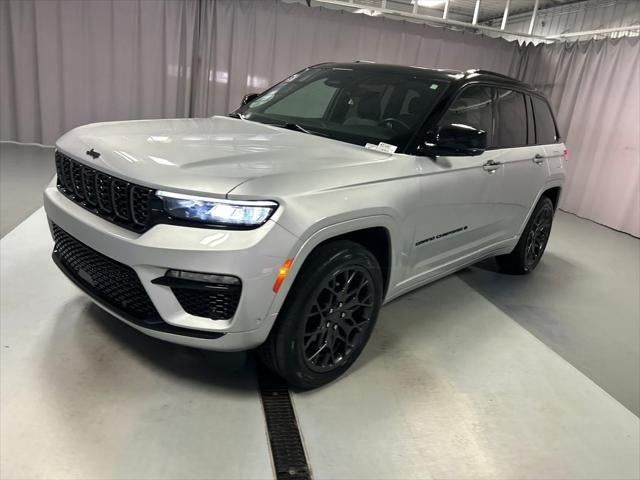 2025 Jeep Grand Cherokee Summit 4x4