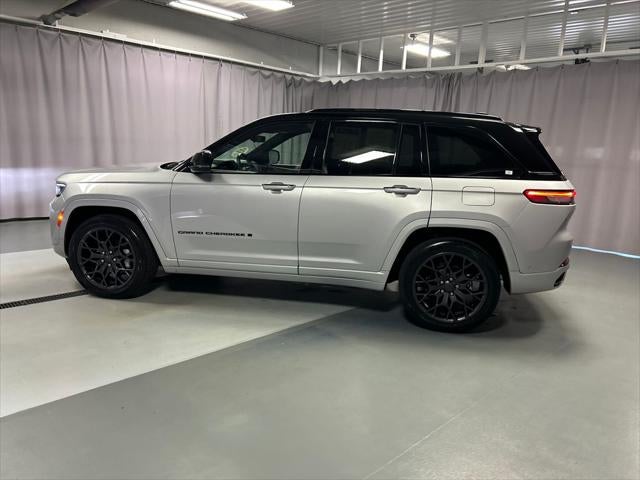 2025 Jeep Grand Cherokee Summit 4x4