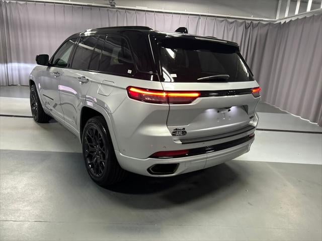 2025 Jeep Grand Cherokee Summit 4x4