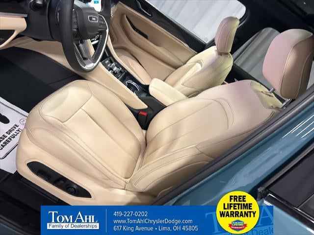 2027 Jeep Grand Cherokee GRAND CHEROKEE L LIMITED 4X4
