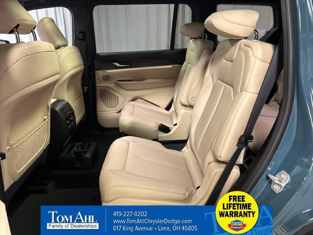 2027 Jeep Grand Cherokee GRAND CHEROKEE L LIMITED 4X4