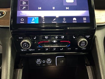 2025 Jeep Grand Cherokee L Summit 4x4