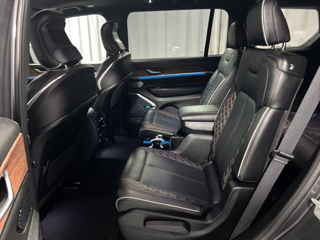 2025 Jeep Grand Cherokee L Summit 4x4