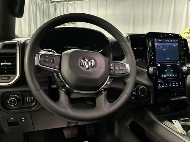 2025 RAM 1500 Big Horn Crew Cab 4x4 5'7' Box