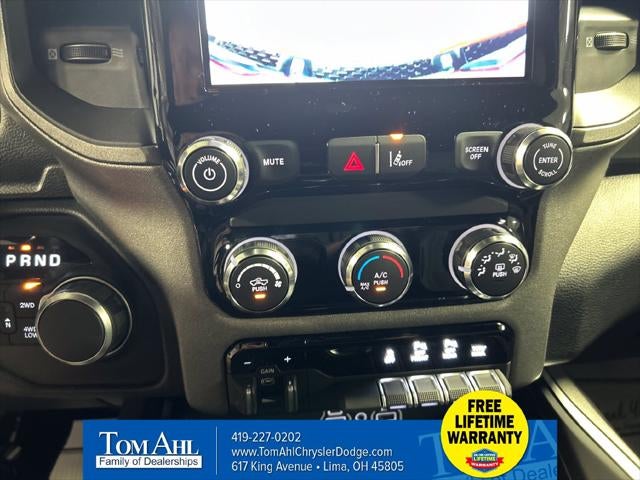 2027 RAM Ram 1500 RAM 1500 EXPRESS CREW CAB 4X4 5'7' BOX