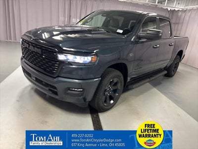 2027 RAM Ram 1500 RAM 1500 EXPRESS CREW CAB 4X4 5'7' BOX