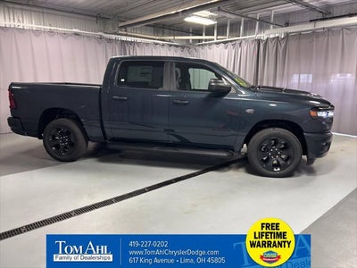 2027 RAM Ram 1500 RAM 1500 EXPRESS CREW CAB 4X4 5'7' BOX