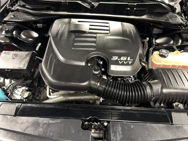 2017 Dodge Challenger SXT
