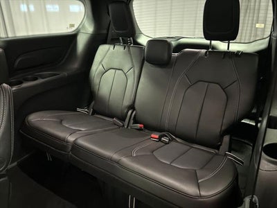 2027 Chrysler Pacifica PACIFICA SELECT