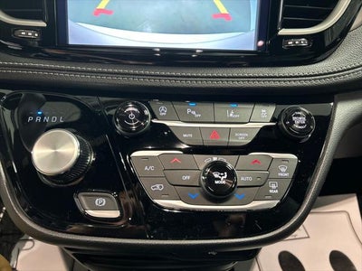 2027 Chrysler Pacifica PACIFICA SELECT