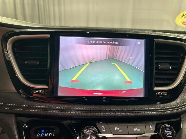 2027 Chrysler Pacifica PACIFICA SELECT