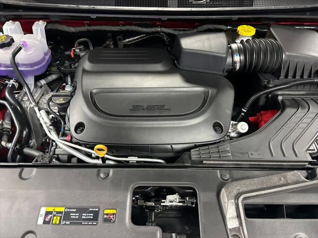 2027 Chrysler Pacifica PACIFICA SELECT
