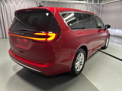 2027 Chrysler Pacifica PACIFICA SELECT