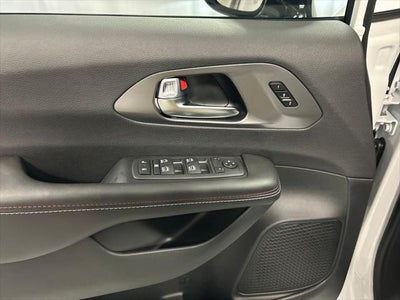 2027 Chrysler Pacifica PACIFICA SELECT