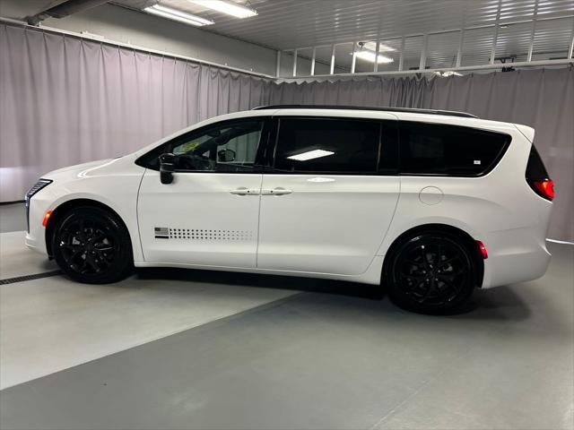 2027 Chrysler Pacifica PACIFICA SELECT