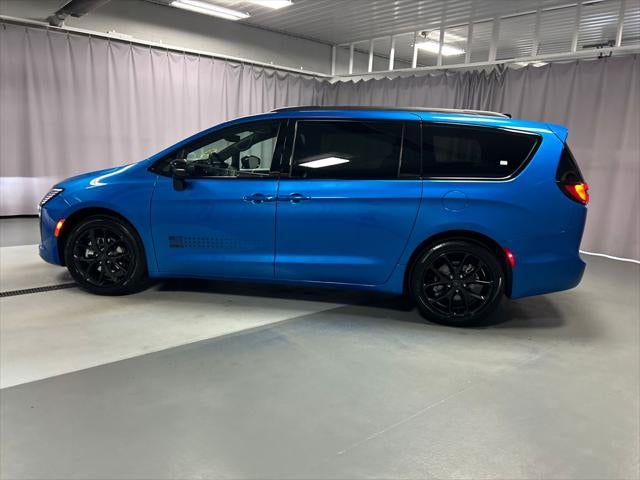 2027 Chrysler Pacifica PACIFICA SELECT
