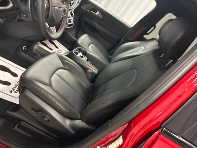2027 Chrysler Pacifica PACIFICA SELECT