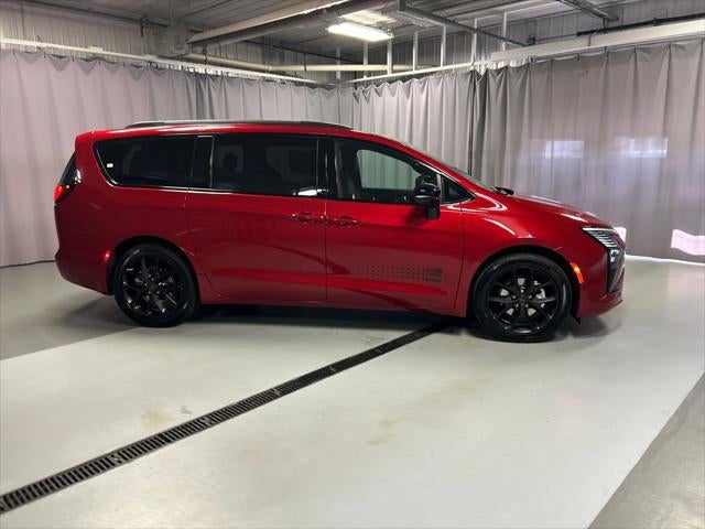 2027 Chrysler Pacifica PACIFICA SELECT
