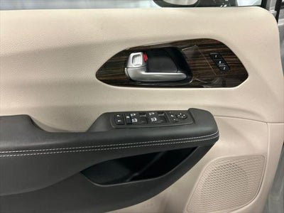 2024 Chrysler Pacifica Limited AWD
