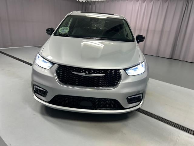 2024 Chrysler Pacifica Limited AWD