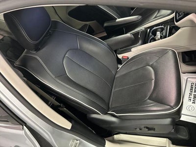 2024 Chrysler Pacifica Limited AWD
