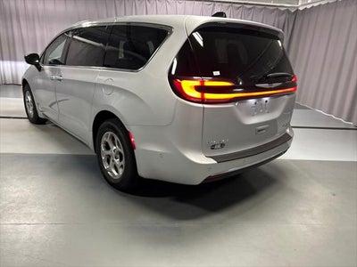 2024 Chrysler Pacifica Limited AWD